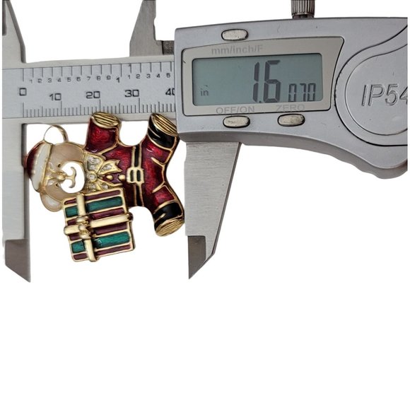 Red Green Enamel Clear Rhinestone Christmas Bear With Gift Trembler Brooch, K826 - Picture 8 of 10